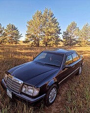 продам-хороший-мерседес-w124-обмен-на-снегоход!