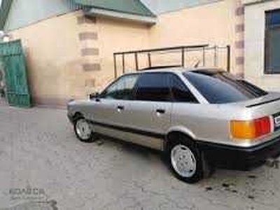 продам Audi 80 по запчастям 1990