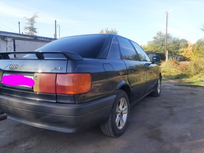 Продам автомобиль audi 80