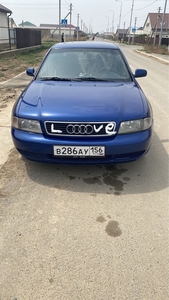 Audi A4 обьем 1.8