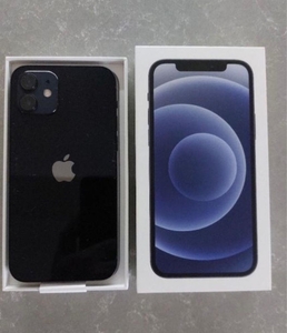 Продам или обмен IPhone 12