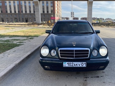 Mercedes e240 в отличном состоянии, срочно, торг