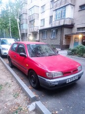 легковой-автомобиль-nissan-sunny