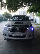 продам-авто-toyota-hilux