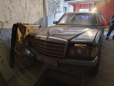 Продается на запчасти Mercedes Benz w126