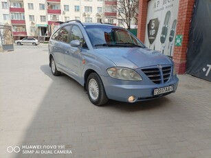 продаётся-ssang-yong-rodius-2005-год