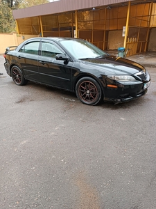 Продам машину Mazda 6