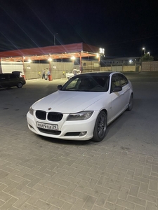 BMW 318 AT. 2010 года. Рус учет.