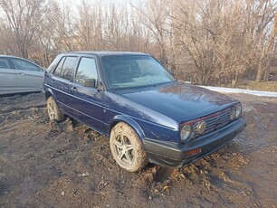 продаю-volkswagen-golf-2