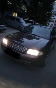 Audi A4 в хорошем состояние