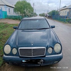 mersedes-benz-w210