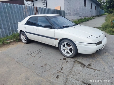 Продам Mazda 323F