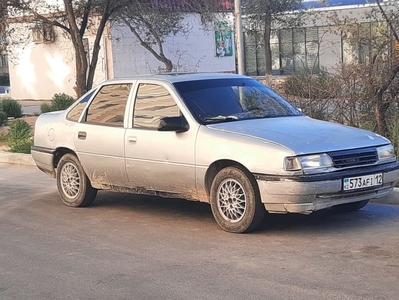 Opel vectra 1.6-1991