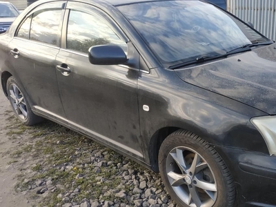 Продам авто Toyota Avensis