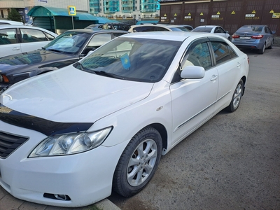 Продам машину Toyota Camry 40