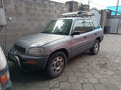 Продам Toyota Rav4