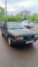 автомобиль-audi-80-b3.