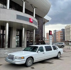 продам-lincoln-town-car-обмена-нет