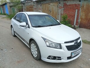 chevrolet-cruze-2011