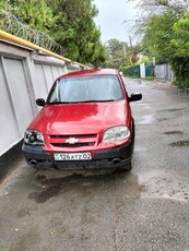 chevrolet-niva-2010года