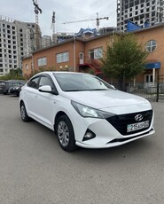 продам-hyundai-solaris