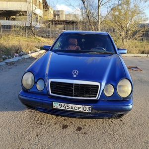 Продам Mercedes 210