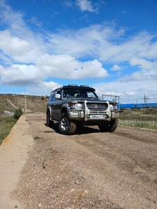 Mitsubishi pajero