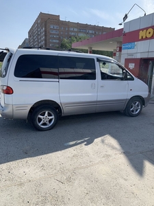 Продам Hyundai Starex