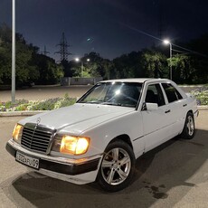 mercedes-w124-e200