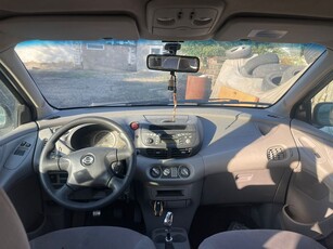 продам-автомобиль-nissan-almera-tino