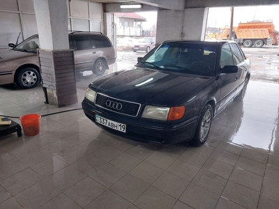 Продам Audi 100 c4