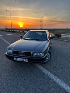 Продам Audi 80