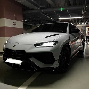 lamborghini-urus-2023