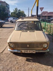 автомобиль-ваз-2102