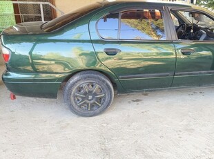 nissan-primera-1.6