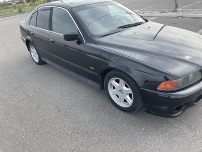 Продажа автомобиля BMW e39 2000г.
