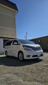 Тойота vellfire 2012