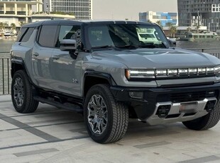 gmc-hummer-ev-suv-2024