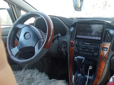 Продам Lexus автомобиль