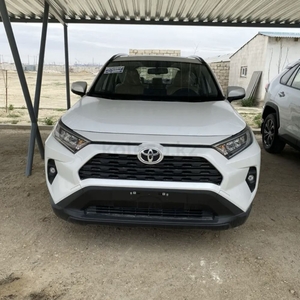 Toyota RAV4 2022 года