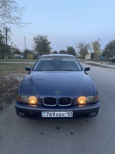 Bmw e39 в хорошем состоянии.