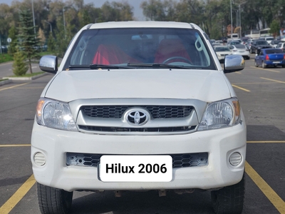 Тойота HILUX 2006г.выпуска