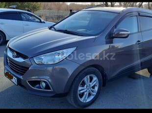 hyundai-tucson-2012-года