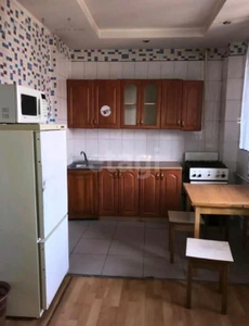 Продажа 1-комнатной квартиры, 42 м, Толе би, дом 2