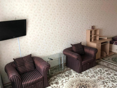 1-комнатная квартира, 47 м², 10/12 этаж, Чингиза Айтматова 36