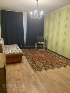 2-комнатная квартира, 44 м², 2/4 этаж, мкр №8