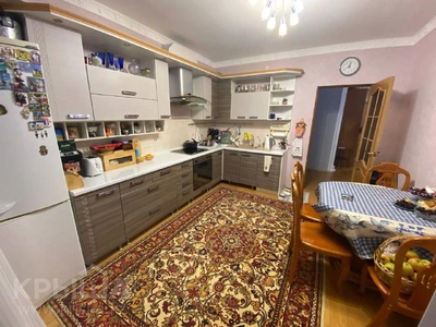 2-комнатная квартира, 78.5 м², 6/12 этаж, Жирентаева 4