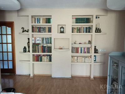 3-комнатная квартира, 58 м², 4/4 этаж, Байтурсынова 63