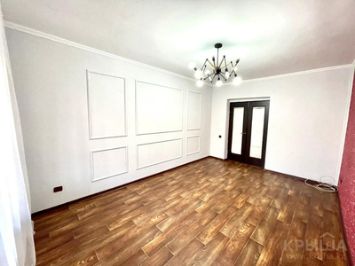 3-комнатная квартира, 70 м², 3/5 этаж, мкр Жетысу-4 21 — Абая-Момышулы