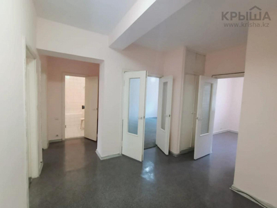 3-комнатная квартира, 80 м², 1/5 этаж, Мауленова — Курмангазы